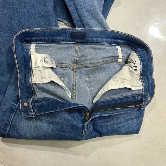 NEW MOTHER The Hustler Ankle Fray Jeans “No Promises” Blue Wash Size 26 - Picture 11 of 14